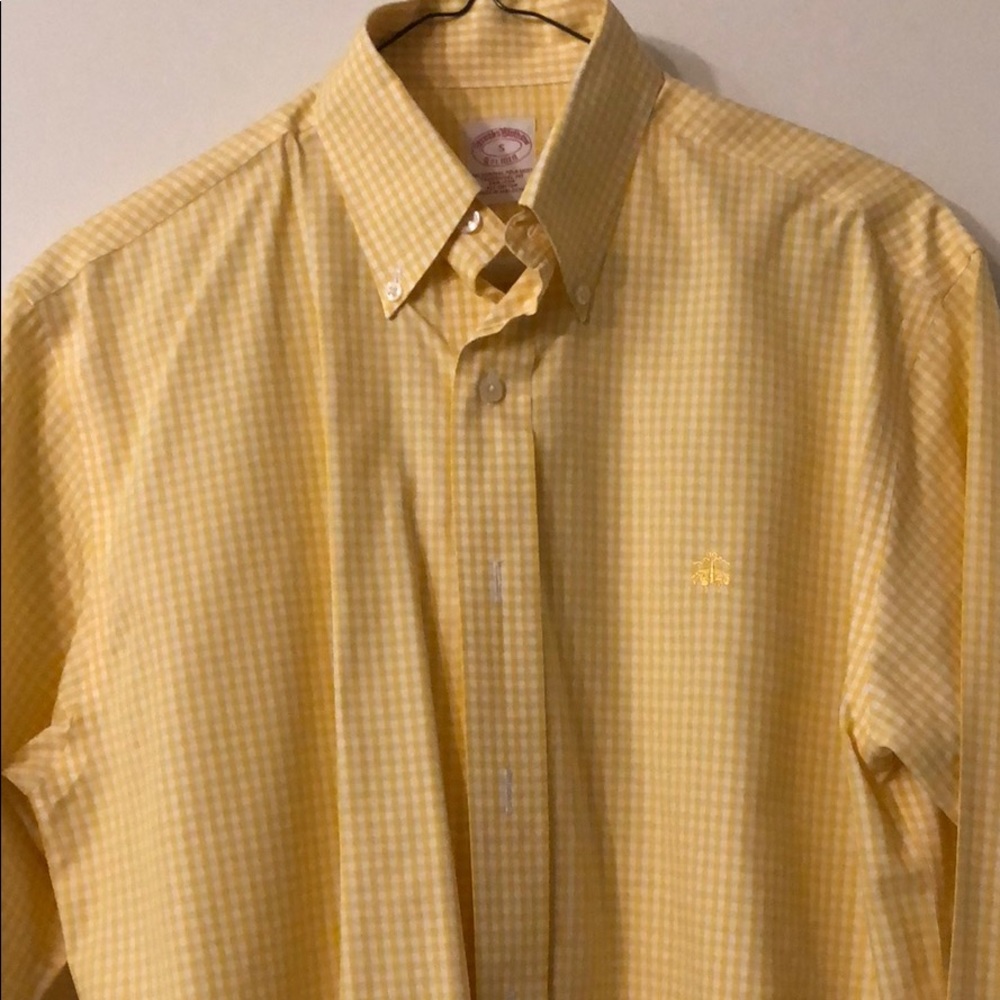 Like new Brooks Brothers Men’s dress shirt SM